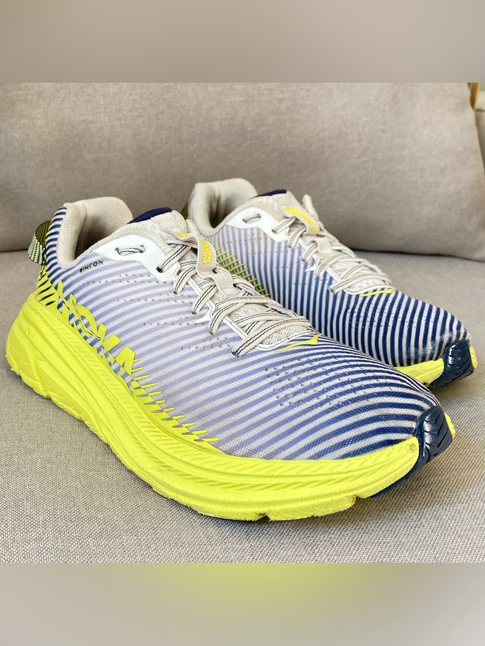 HOKA One One Rincon 2 Blanc de Blanc Citrus Running Shoes Women’s 9 Road Sneaker - Picture 2 of 8
